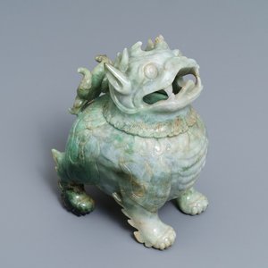 Een Chinese jadeïet wierookbrander in de vorm van een luduan, 19/20e eeuw — foto 1