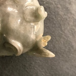 Een Chinese jadeïet wierookbrander in de vorm van een luduan, 19/20e eeuw — foto 9