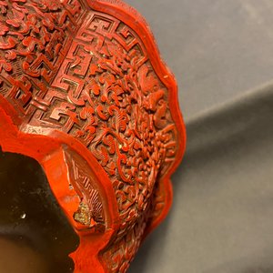 Een Chinese jardinière in rood lakwerk, Yongzheng/Qianlong — foto 21
