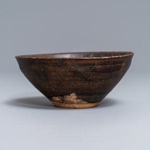 Een Chinese Jizhou kom met slibdecor van een feniks, Song/Yuan — foto 5