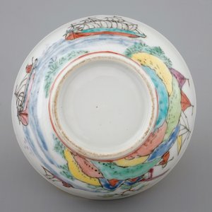 Een Chinese kop en schotel met Amsterdams bont decor van schepen, 18e eeuw — foto 5