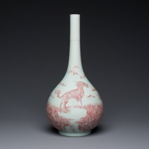 Een Chinese koperrode flesvormige vaas met kylins, Qianlong — foto 3