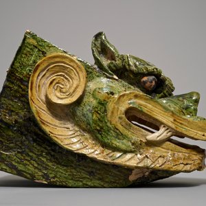 Een Chinese kroontegel in de vorm van een drakenkop, 19e eeuw — foto 3