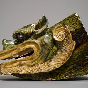 Een Chinese kroontegel in de vorm van een drakenkop, 19e eeuw — foto 5