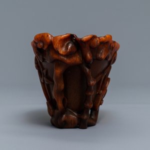 Een Chinese 'libation cup' in neushoornhoorn, Ming/Qing — foto 3