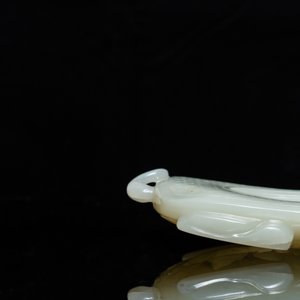 Een Chinese licht celadon jade penselenwasser in de vorm van een schildpad, 18/19e eeuw — foto 12