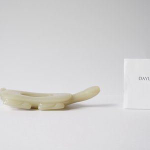 Een Chinese licht celadon jade penselenwasser in de vorm van een schildpad, 18/19e eeuw — foto 24