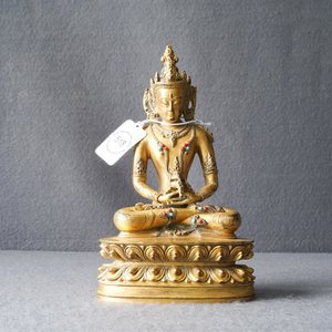 Een Chinese met koraal en turkoois ingelegde verguld bronzen figuur van Boeddha Amitayus, 18/19e eeuw — foto 19