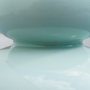 Een Chinese monochrome celadon kalebasvaas, Qianlong merk, 19e eeuw — foto 15