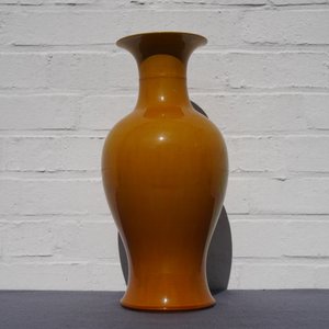 Een Chinese monochrome gele vaas, 19/20e eeuw — foto 10