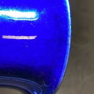 Een Chinese monochrome 'sacrificial blue' vaas, Qianlong — foto 8