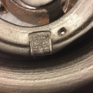 Een Chinese monochrome sang de boeuf vaas en een bronzen wierookbrander, 19e eeuw — foto 10