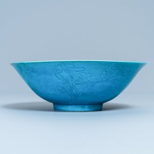 Een Chinese monochrome turquoise kom met onderglazuur decor, Kangxi — foto 6