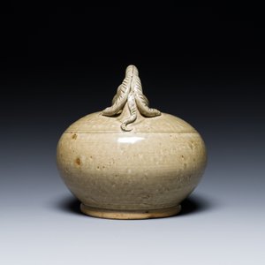 Een Chinese monochroom geglazuurde Yaozhou kan, Tang of later — foto 5
