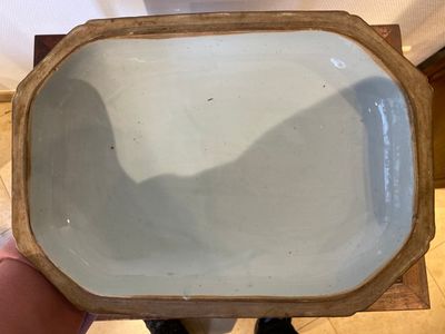 Een Chinese octagonale famille rose dekselterrine op onderschotel met mandarijns decor, Qianlong — foto 7
