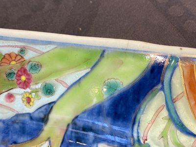 Een Chinese octagonale famille rose schotel met decor van tabaksbladeren, Qianlong — foto 8