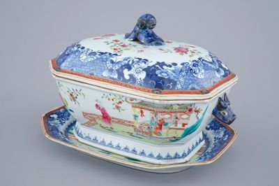 Een Chinese octagonale famille rose terrine op onderschotel, Qianlong, 1e helft 18e eeuw