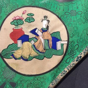 Een Chinese octagonale waaier in papier, ivoor en gelakt hout, Canton, 19e eeuw — foto 13