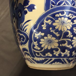 Een Chinese olijfvormige blauw-witte vaas, Kangxi — foto 10