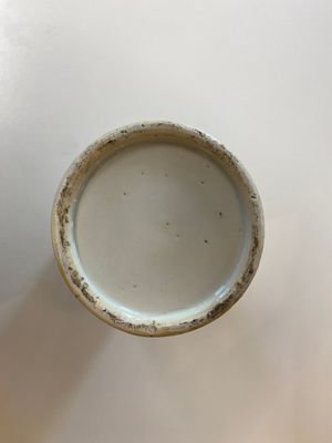 Een Chinese opengewerkte famille rose 'Wu Shuang Pu' hoedensteun, 19e eeuw — foto 5