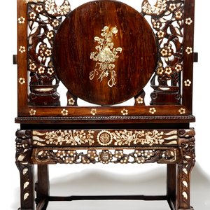 Een Chinese Peranakan of Nyonya stoel in hongmu hout met parelmoer intarsia en marmer, 19e eeuw — foto 4