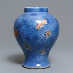 Een Chinese poederblauwe en koperrode 'draken' vaas, Kangxi merk, 19e eeuw — foto 7
