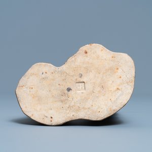 Een Chinese polychrome groep met twee theedrinkers, zegelmerk, Republiek — foto 7