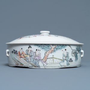 Een Chinese qianjiang cai dekselkom en een hoedensteun, 19/20e eeuw — foto 9
