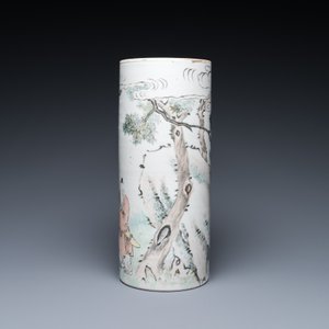 Een Chinese qianjiang cai hoedensteun, gesigneerd Liu Hongxiang 劉宏祥, 19/20e eeuw — foto 5