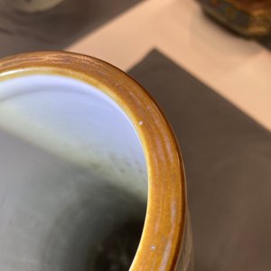 Een Chinese qianjiang cai hoedensteun, Qianlong merk, 19/20e eeuw — foto 11
