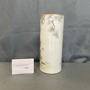 Een Chinese qianjiang cai hoedensteun, Qianlong merk, 19/20e eeuw — foto 14