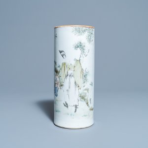 Een Chinese qianjiang cai hoedensteun, Qianlong merk, 19/20e eeuw — foto 2