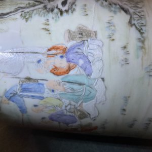 Een Chinese qianjiang cai penselenbeker met vissers, gesign. Tan Yin Jie, gedat. 1875-1884 — foto 23