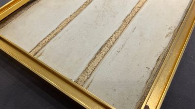 Een Chinese qianjiang cai plaquette met een berglandschap, 19e eeuw — foto 12