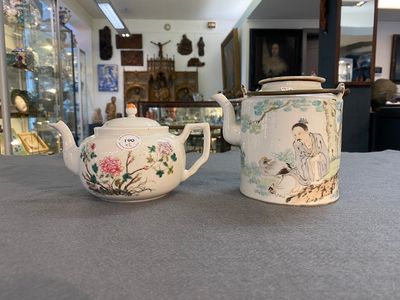 Een Chinese qianjiang cai theepot, gesigneerd Lin Jinshan 林謹善 en gedateerd 1887 en een famille rose theepot, Guangxu merk en periode — foto 1
