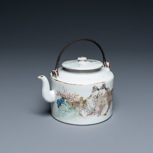 Een Chinese qianjiang cai theepot met deksel, 19/20e eeuw — foto 1