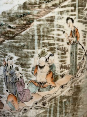 Een Chinese qianjiang cai vaas, gesigneerd Wang Xingli 汪興黎, eind 19/20e eeuw — foto 11