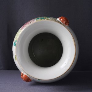 Een Chinese qianjiang cai vaas met eenden, 19/20e eeuw — foto 11