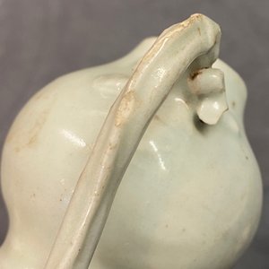 Een Chinese qingbai dekselkan, Yuan — foto 10