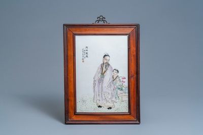 Een Chinese rechthoekige qianjiang cai plaquette, Republiek