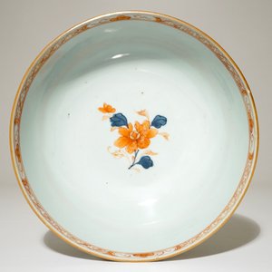 Een Chinese rose-imari kom met "Lange Lijzen", Qianlong — foto 6