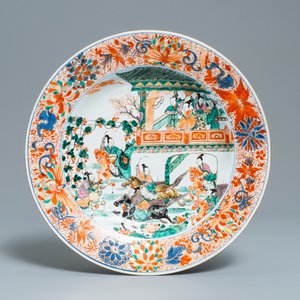 Een Chinese rose-verte 'Generaal Yang en Mu Guiying' schotel, Kangxi/Yongzheng — foto 1