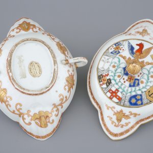 Een Chinese sauskom met deksel met het wapen van Van Reverhorst, Qianlong, ca. 1745 — foto 2