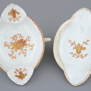 Een Chinese sauskom met deksel met het wapen van Van Reverhorst, Qianlong, ca. 1745 — foto 7