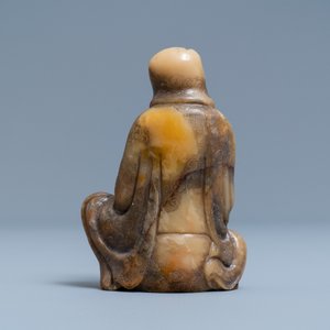 Een Chinese Shoushan zeepstenen figuur van een bebaarde man, 18e eeuw — foto 5