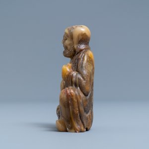 Een Chinese Shoushan zeepstenen figuur van een bebaarde man, 18e eeuw — foto 6