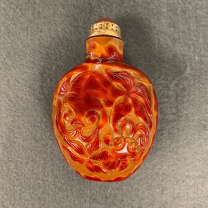 Een Chinese snuiffles in realgar glas, Keizerlijke Glasmanufactuur, Peking, 1730-1840 — foto 6