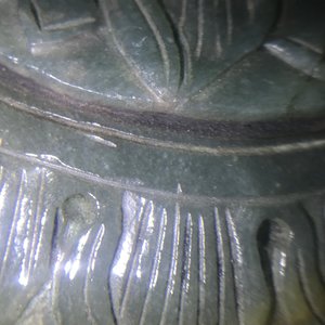 Een Chinese spinaziegroene jade hookah basis in Mogoolse stijl, 19/20e eeuw — foto 10