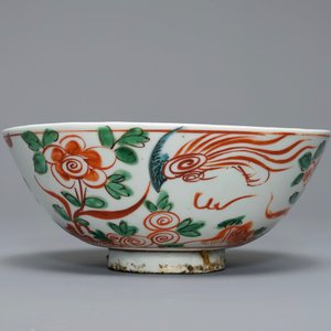 Een Chinese Swatow kom met feniksen en een draak, Ming — foto 3