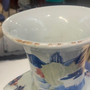 Een Chinese taps oplopende vierkante vaas met blauw-wit, celadon en koperrood decor, Kangxi — foto 65